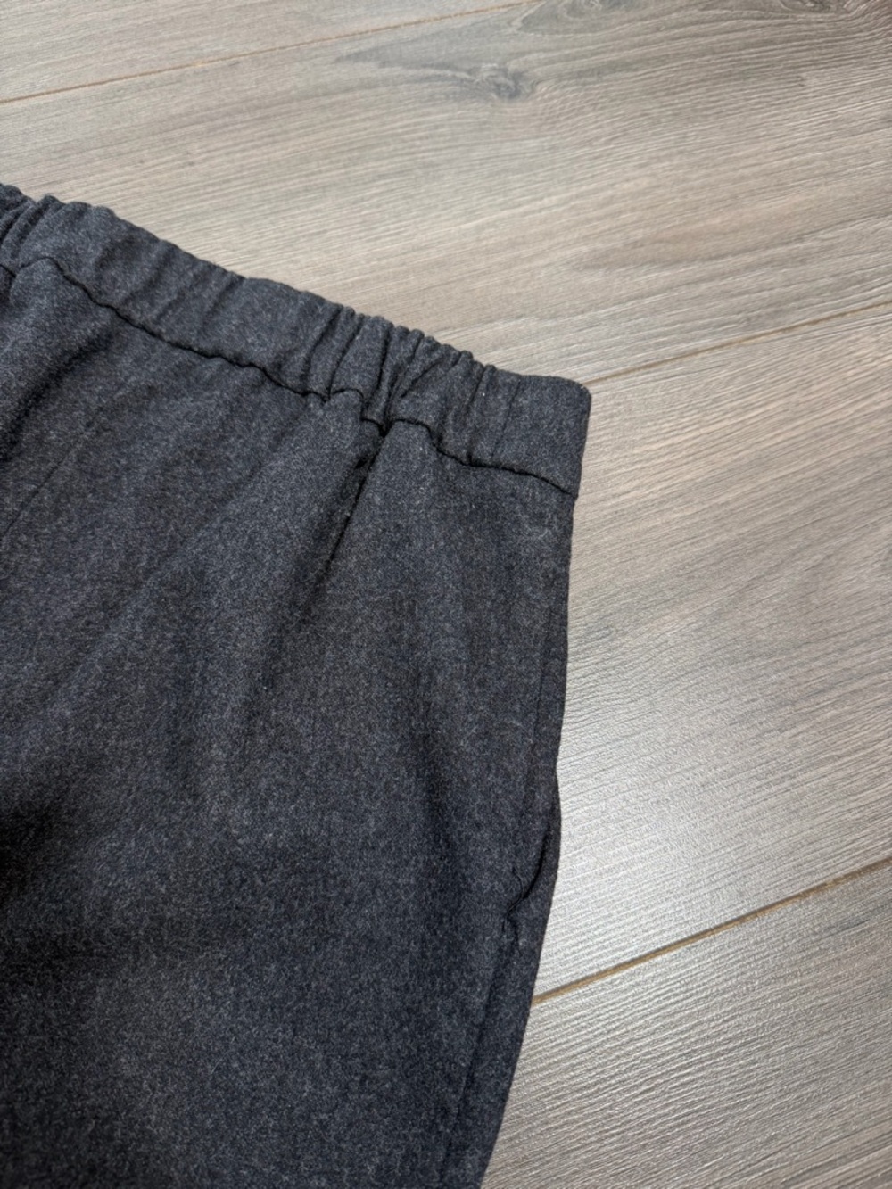 ARITZIA Babaton Italian wool Garment - Classic Neutral pants trousers - Picture 4 of 8